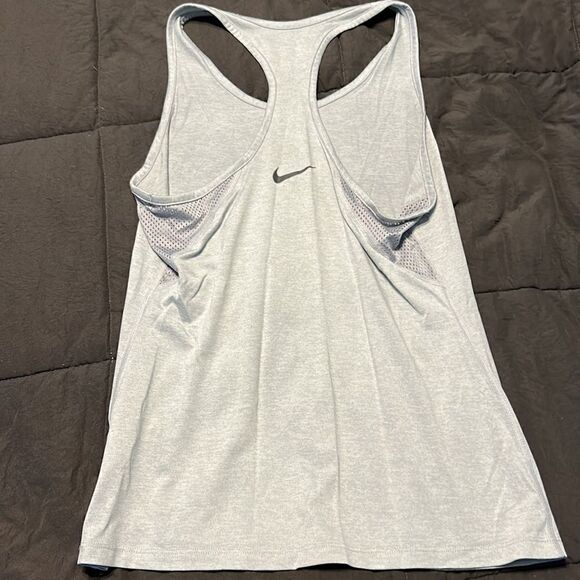 Nike Tank  - Picture 4 of 6